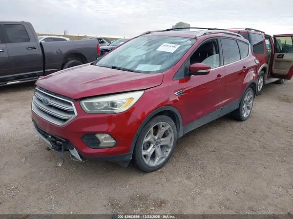 1FMCU9J99HUC29330 2017 FORD ESCAPE - Image 2