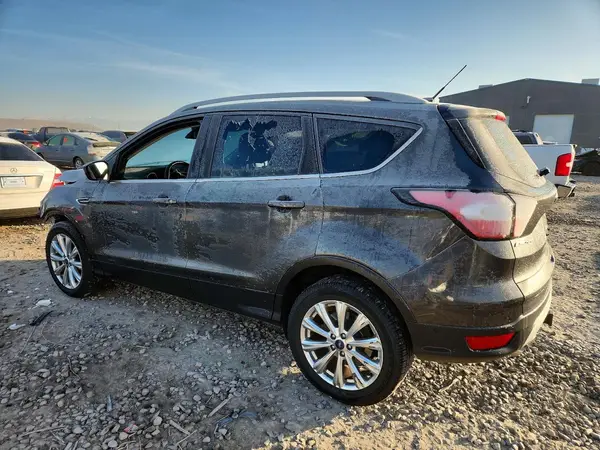 1FMCU9J99HUC50291 2017 FORD ESCAPE - Image 2