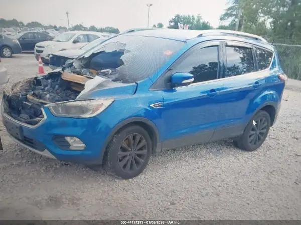 1FMCU9J99HUC64515 2017 FORD ESCAPE - Image 2