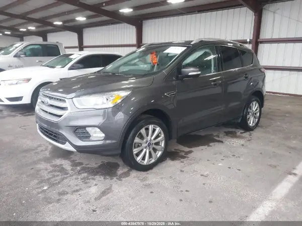1FMCU9J99HUC77894 2017 FORD ESCAPE - Image 2