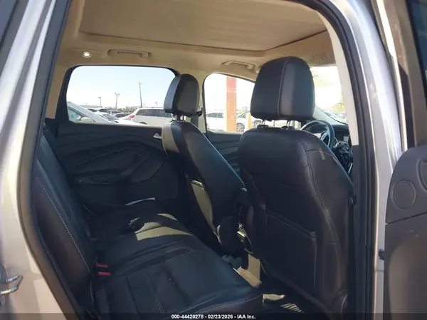 1FMCU9J99HUD05967 2017 FORD ESCAPE - Image 8