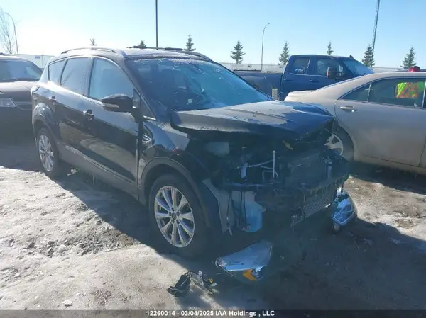 1FMCU9J99HUD21831 2017 FORD ESCAPE - Image 1