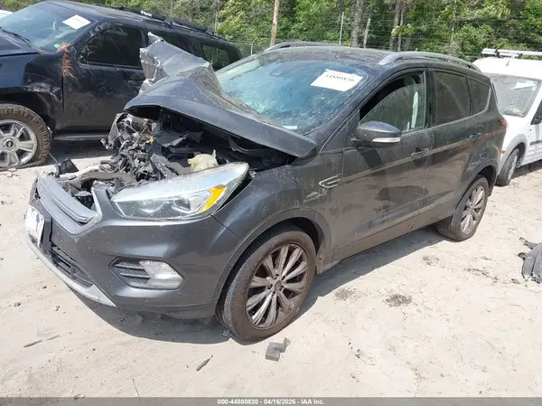 1FMCU9J99HUD86095 2017 FORD ESCAPE - Image 2