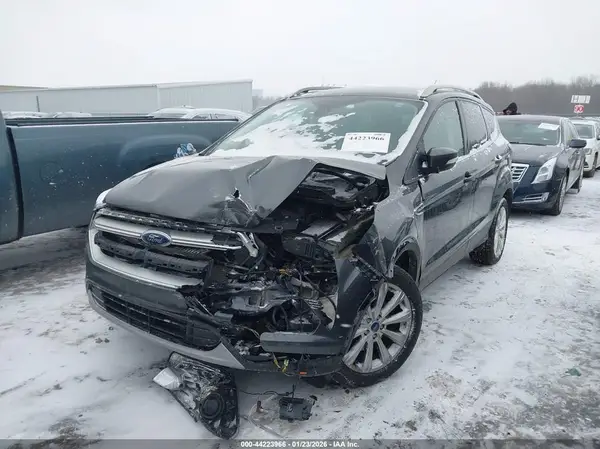1FMCU9J99HUE89713 2017 FORD ESCAPE - Image 2