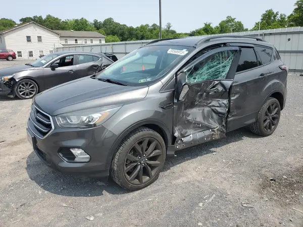 1FMCU9J99HUF00659 2017 FORD ESCAPE - Image 1