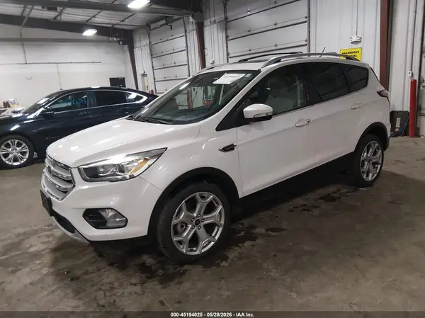 1FMCU9J99JUA09739 2018 FORD ESCAPE - Image 2