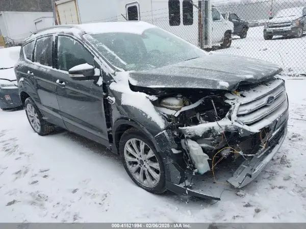 1FMCU9J99JUA26766 2018 FORD ESCAPE - Image 1