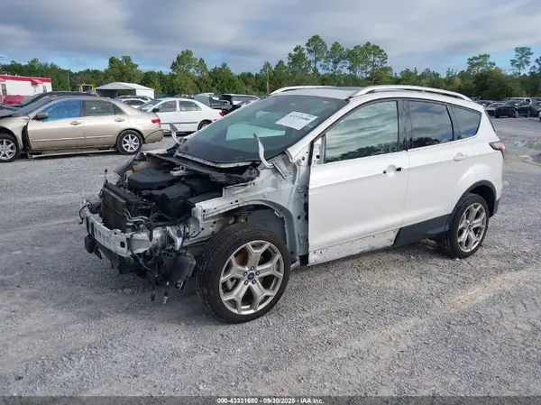 1FMCU9J99JUB05807 2018 FORD ESCAPE - Image 2