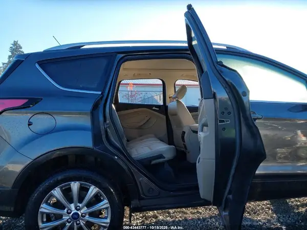 1FMCU9J99JUC21587 2018 FORD ESCAPE - Image 8