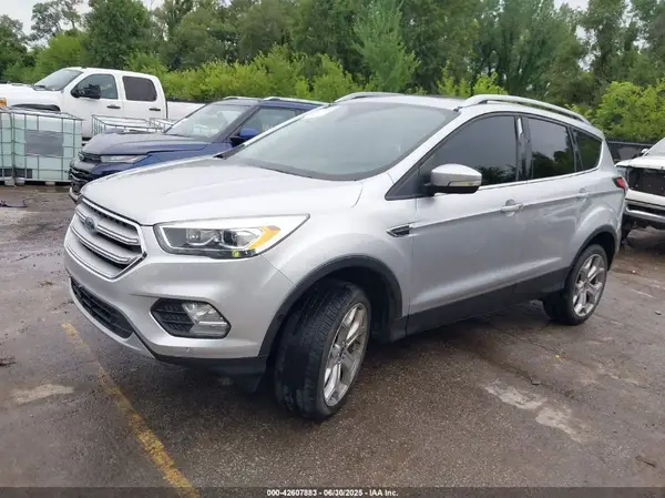 1FMCU9J99JUC34274 2018 FORD ESCAPE - Image 2
