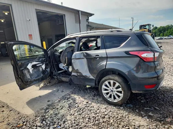 1FMCU9J99JUC62298 2018 FORD ESCAPE - Image 2