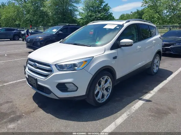 1FMCU9J99JUD13413 2018 FORD ESCAPE - Image 2