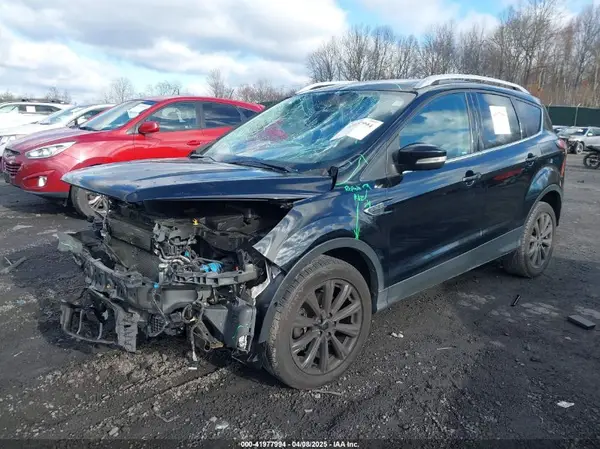 1FMCU9J99JUD33676 2018 FORD ESCAPE - Image 2