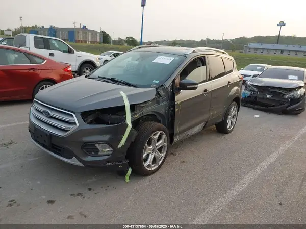 1FMCU9J99KUA39843 2019 FORD ESCAPE - Image 2