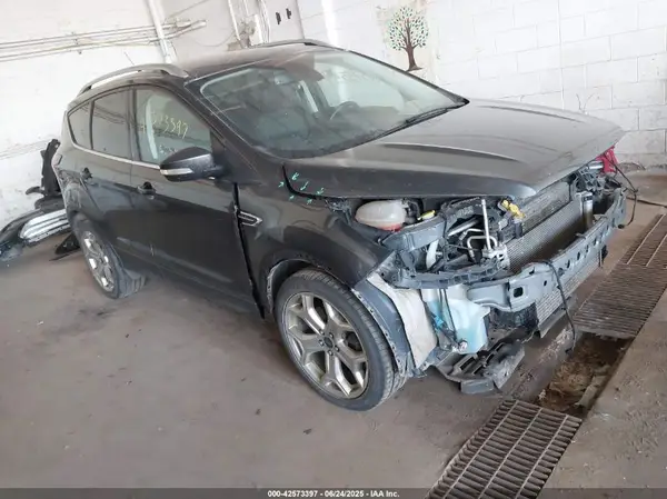 1FMCU9J99KUA41785 2019 FORD ESCAPE - Image 1