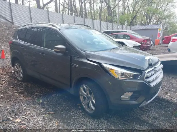 1FMCU9J99KUA43102 2019 FORD ESCAPE - Image 1