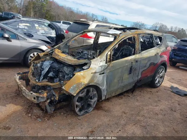 1FMCU9J99KUA72809 2019 FORD ESCAPE - Image 2