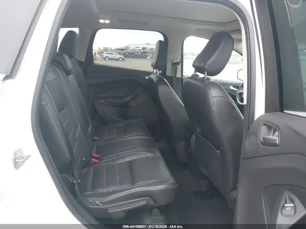 1FMCU9J99KUC31232 2019 FORD ESCAPE - Image 8
