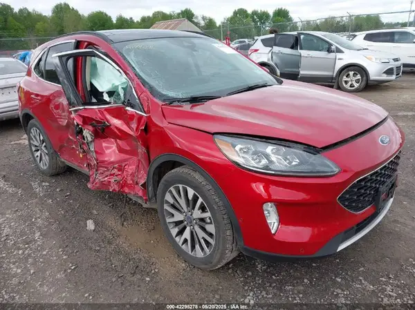 1FMCU9J99LUB28104 2020 FORD ESCAPE - Image 1
