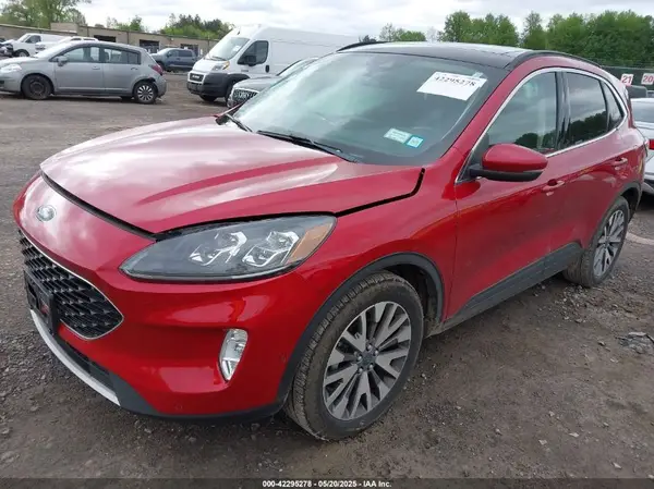 1FMCU9J99LUB28104 2020 FORD ESCAPE - Image 2