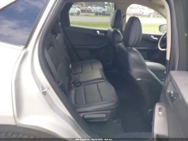 1FMCU9J99LUB45758 2020 FORD ESCAPE - Image 8