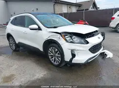 1FMCU9J99NUA68828 2022 FORD ESCAPE