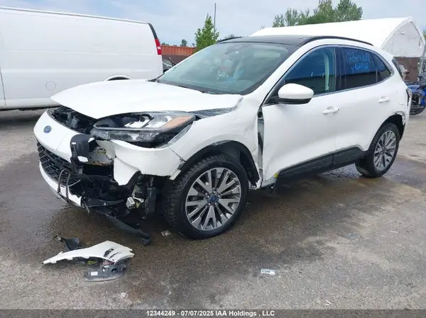 1FMCU9J99NUA68828 2022 FORD ESCAPE - Image 2