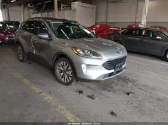 1FMCU9J99NUB91917 2022 FORD ESCAPE