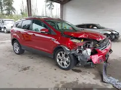 1FMCU9J9XGUA30270 2016 FORD ESCAPE