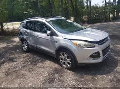1FMCU9J9XGUA42418 2016 FORD ESCAPE