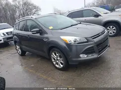 1FMCU9J9XGUA50504 2016 FORD ESCAPE