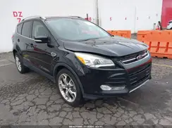 1FMCU9J9XGUA83115 2016 FORD ESCAPE