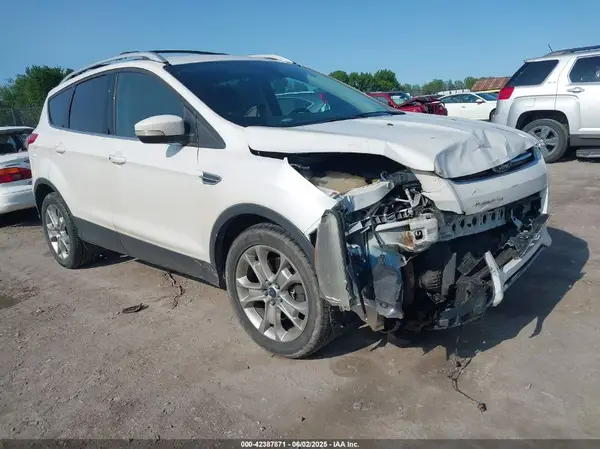 1FMCU9J9XGUA89514 2016 FORD ESCAPE - Image 1
