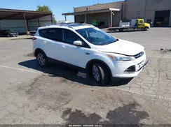 1FMCU9J9XGUB02276 2016 FORD ESCAPE
