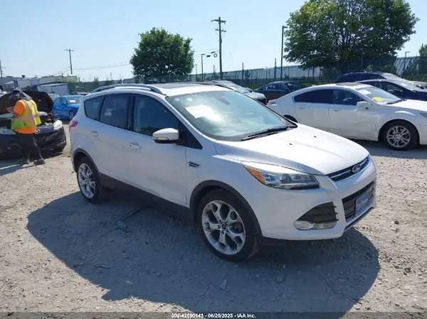 1FMCU9J9XGUB55169 2016 FORD ESCAPE - Image 1