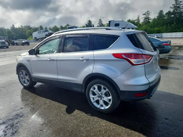 1FMCU9J9XGUB84882 2016 FORD ESCAPE - Image 2