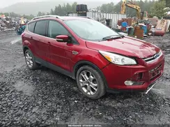 1FMCU9J9XGUC28895 2016 FORD ESCAPE