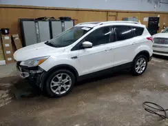 1FMCU9J9XGUC52646 2016 FORD ESCAPE