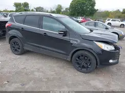 1FMCU9J9XGUC83525 2016 FORD ESCAPE