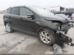 1FMCU9J9XGUC88143 2016 FORD ESCAPE