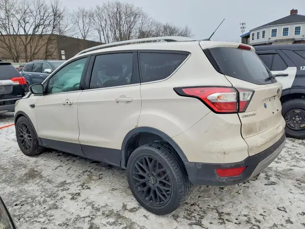 1FMCU9J9XHUA07718 2017 FORD ESCAPE - Image 2