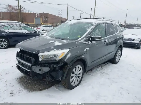 1FMCU9J9XHUA12370 2017 FORD ESCAPE - Image 2