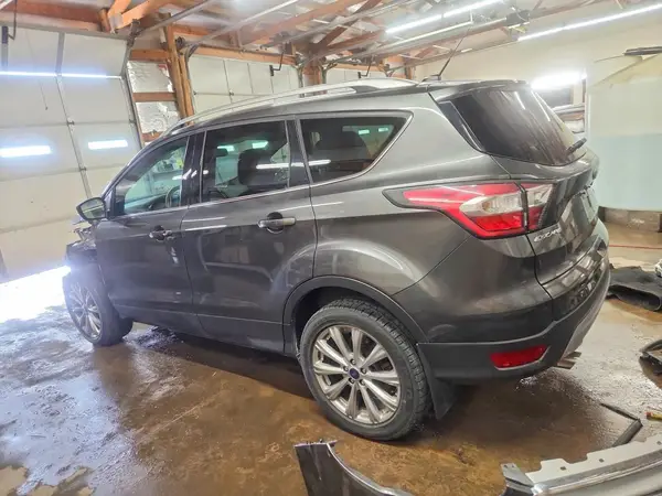 1FMCU9J9XHUA23031 2017 FORD ESCAPE - Image 2