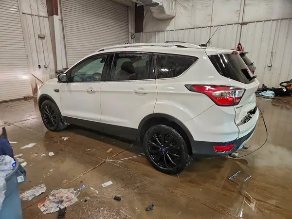 1FMCU9J9XHUA23062 2017 FORD ESCAPE - Image 2