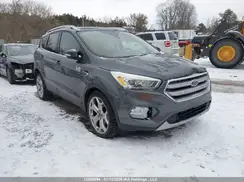 1FMCU9J9XHUB31813 2017 FORD ESCAPE