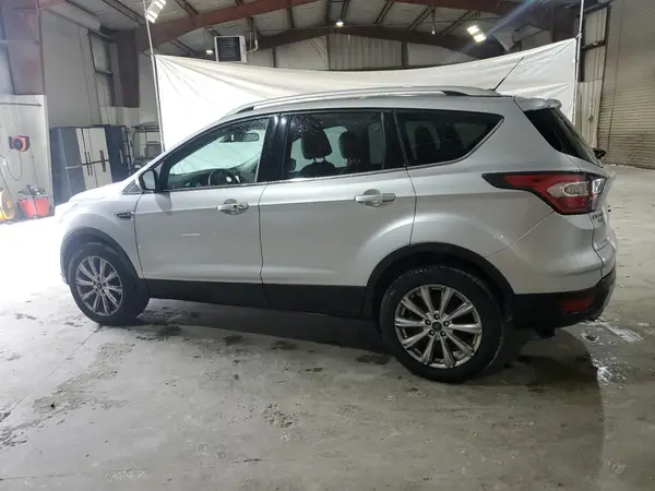 1FMCU9J9XHUB33366 2017 FORD ESCAPE - Image 2