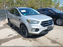 1FMCU9J9XHUC08079 2017 FORD ESCAPE