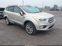 1FMCU9J9XHUC17963 2017 FORD ESCAPE