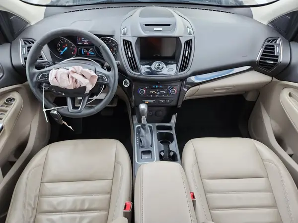 1FMCU9J9XHUC25755 2017 FORD ESCAPE - Image 8