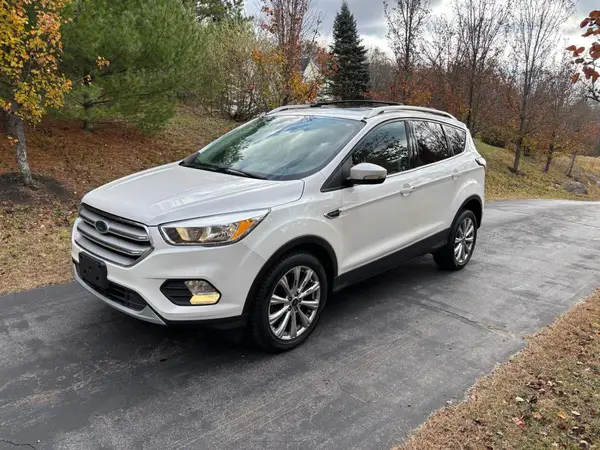 1FMCU9J9XHUC30468 2017 FORD ESCAPE - Image 2
